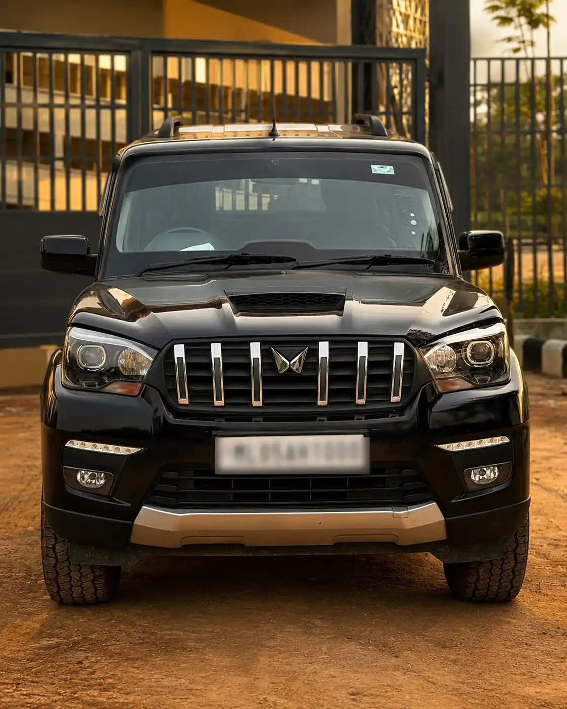 Galaxy Car Rental - Mahindra Scorpio S11